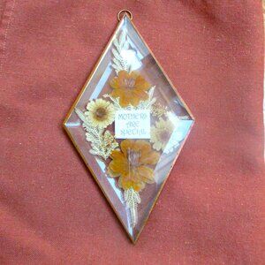 Vintage Pressed Flower Image Suncatcher "MOTHERS ARE SPECIAL" Note handcrafted